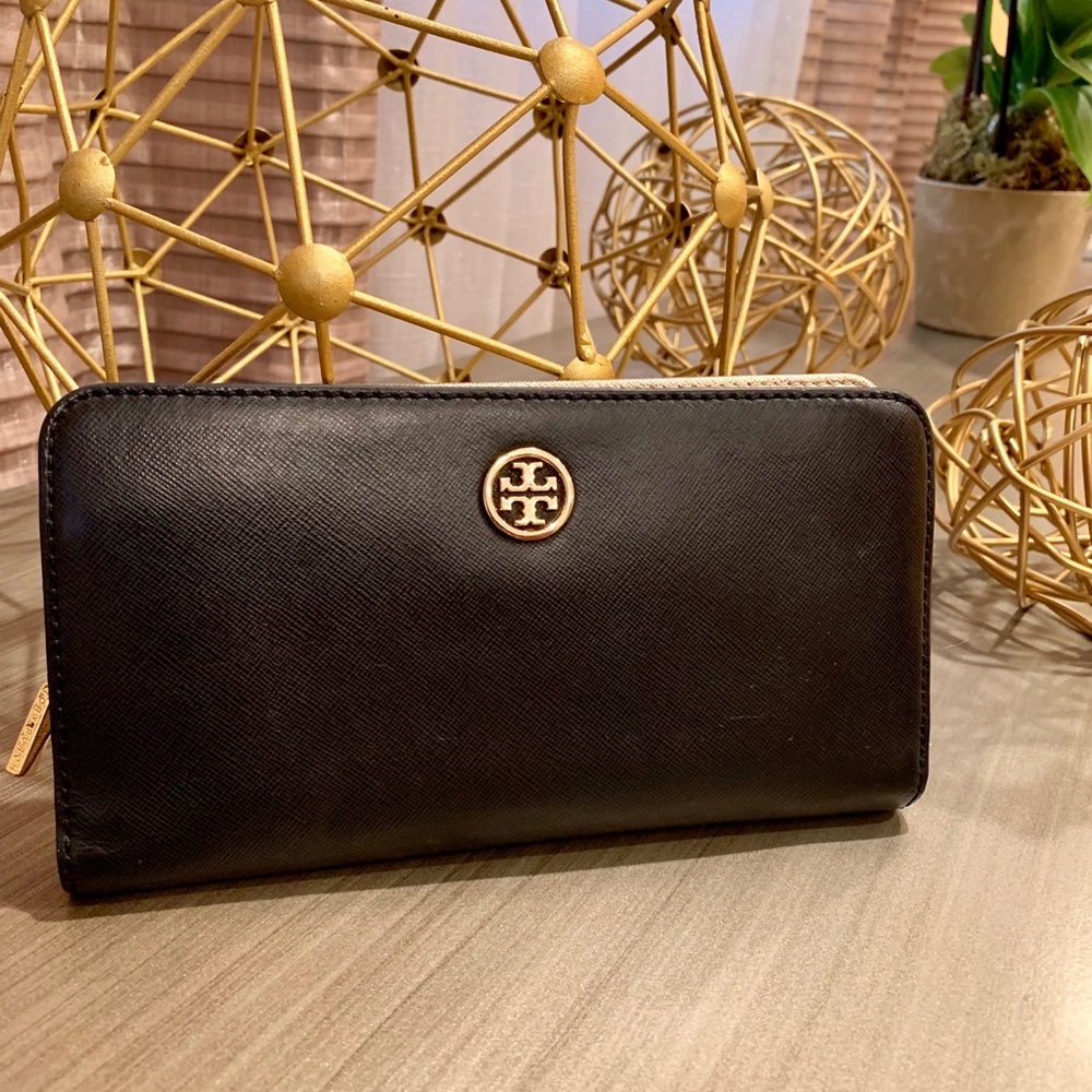 Authentic Tory Burch Wallet
